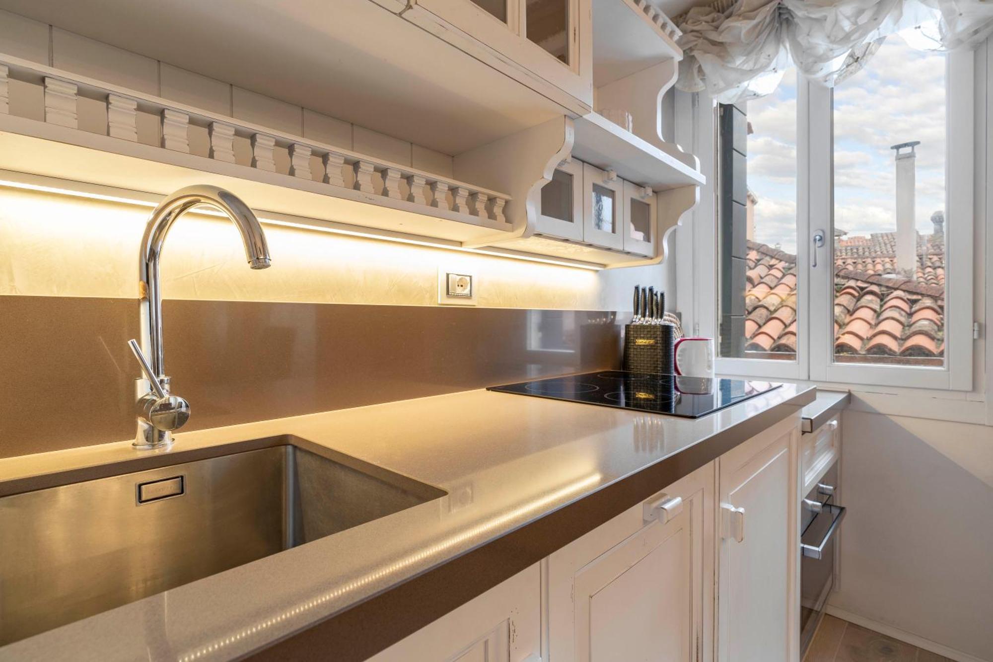 San Marco Suite By Bricola Apartments Венеция Экстерьер фото