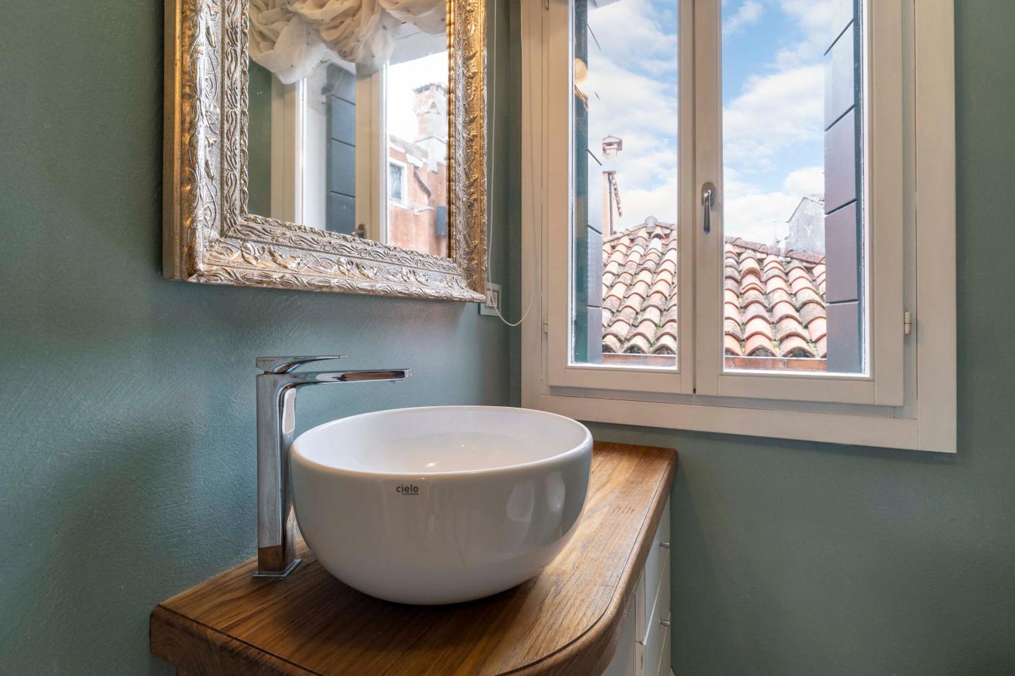 San Marco Suite By Bricola Apartments Венеция Экстерьер фото